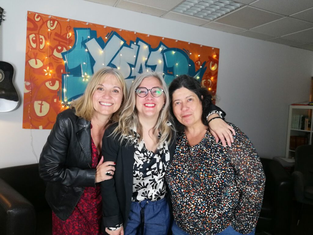 Sandrine accompagnée de Céline et Véronique lors de la soirée des 10 ans de La Fontaine.