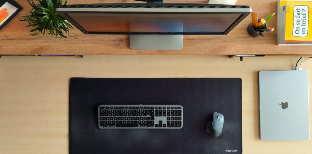 Le bureau de Thomas au coworking
